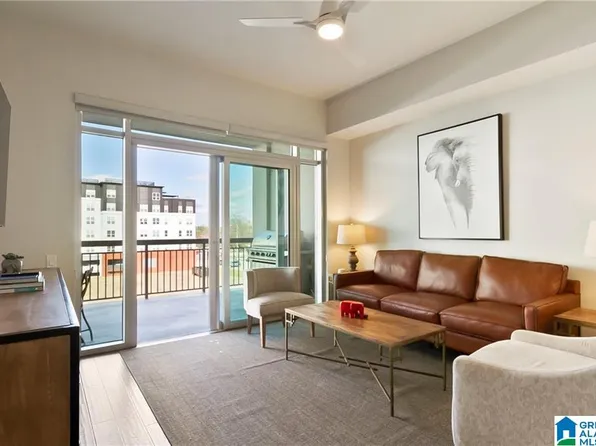 1150 8th St #412, Tuscaloosa, AL 35401