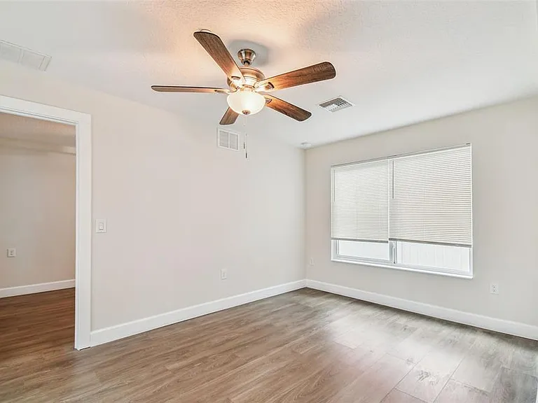 650 E Tarpon Ave #C1 — Photo 10