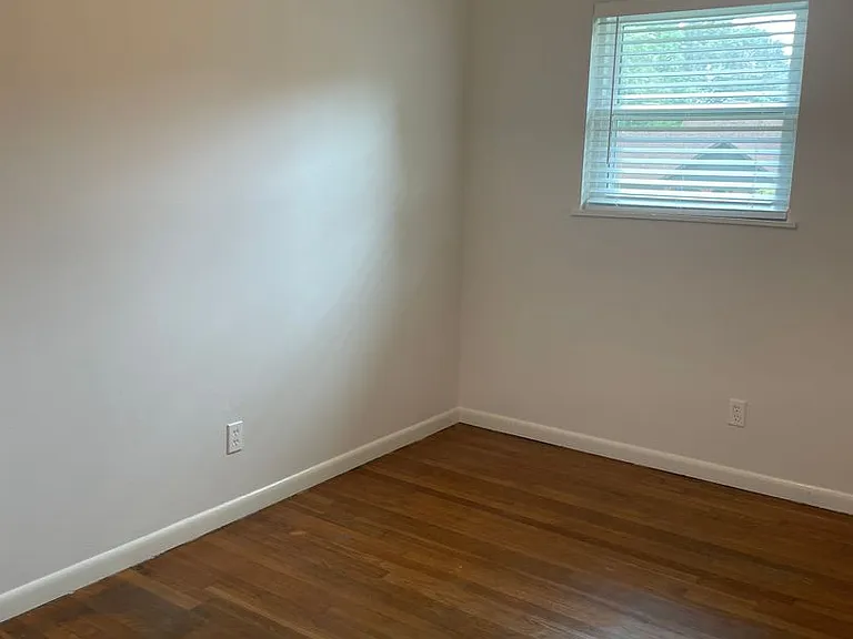 540 Templehill St — Photo 10
