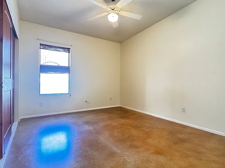 6208 N Rockglen Rd — Photo 10