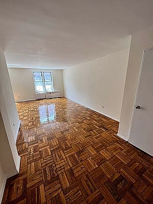 3rd image of 112-34 39th Ave #B