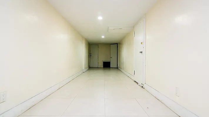 Rented by Nooklyn NYC LLC | media 26