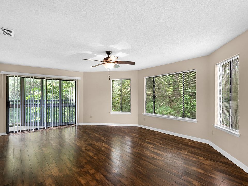 1st image of 55 Bay Dr APT 4203
