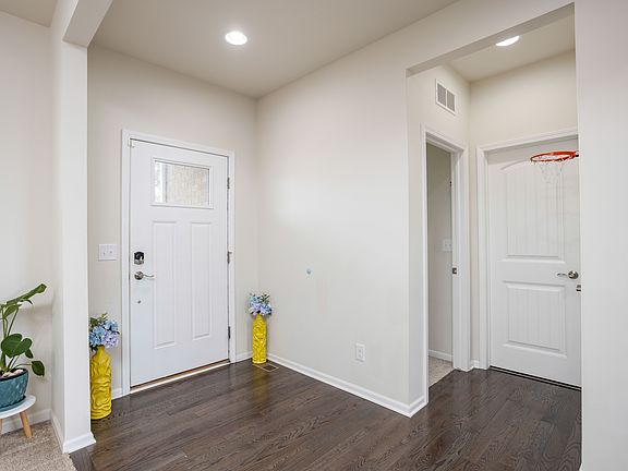 2nd image of 2391 Findley Cir