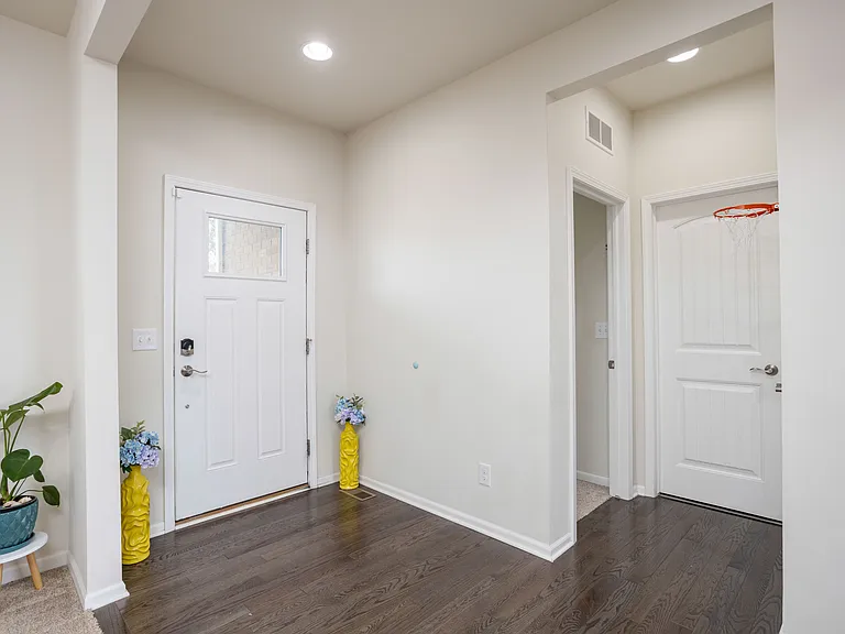2391 Findley Cir — Photo 2