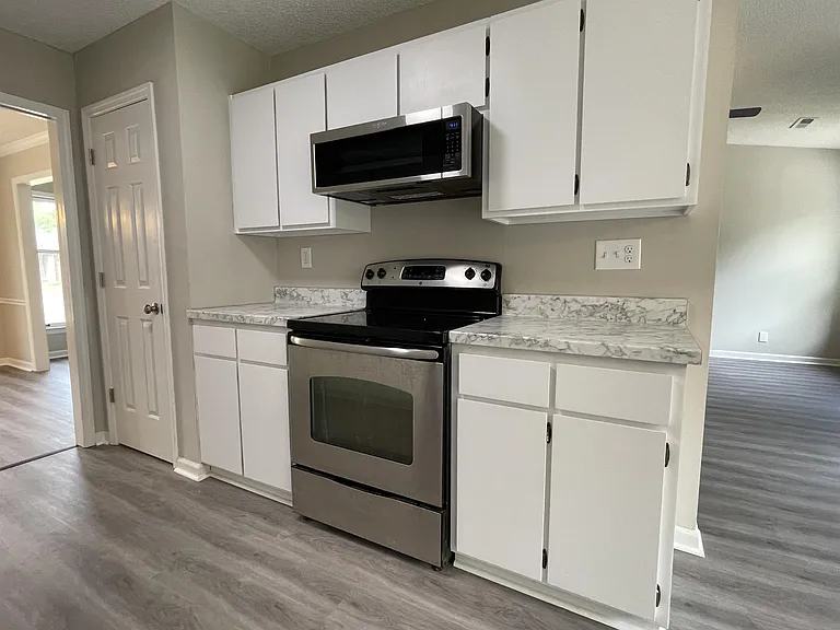 120 Springfield Ln — Photo 22
