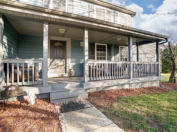 3rd image of 2926 Badger Dr