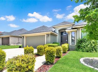 516 Hackberry Ave, Mission, TX 78572