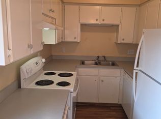 320 SE Hankel St, Dallas, OR 97338