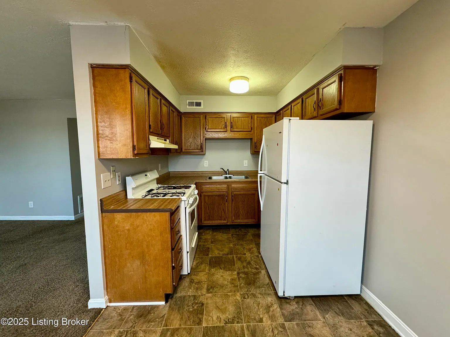 1 bed, 1.0 bath, 800 sqft, $900 — Photo 4