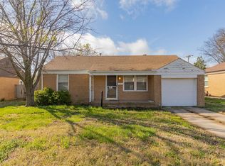 610 S Barlow St, Wichita, KS 67207