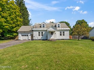 502 Swaggertown Rd, Glenville, NY 12302