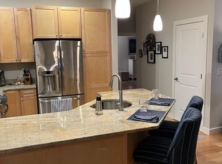 22 Hancock St Unit 402, Portland, ME 04101