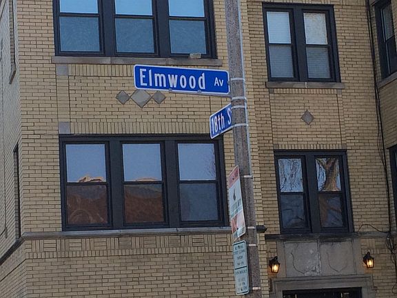 5th image of 1634 Elmwood Ave