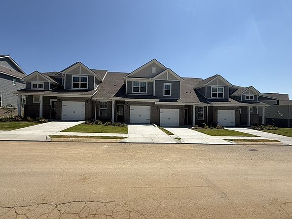 3rd image of 1749 Manuka Ln