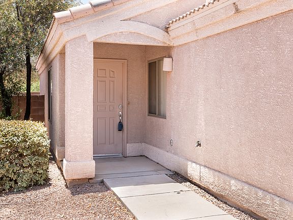 5th image of 2277 W Silver River Way