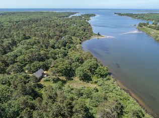 119 Old Thumb Point Rd, West Tisbury, MA 02575