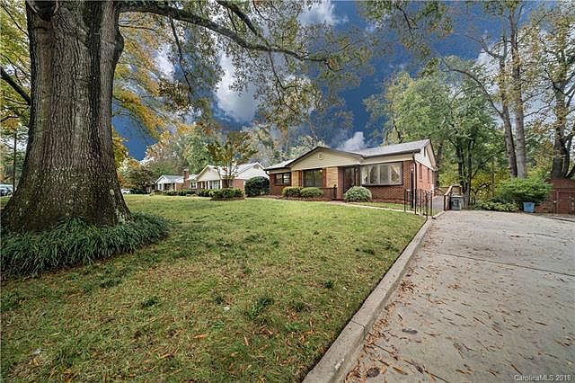1st image of 4028 Leeds Dr