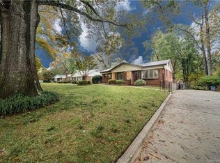 4028 Leeds Dr, Charlotte, NC 28205