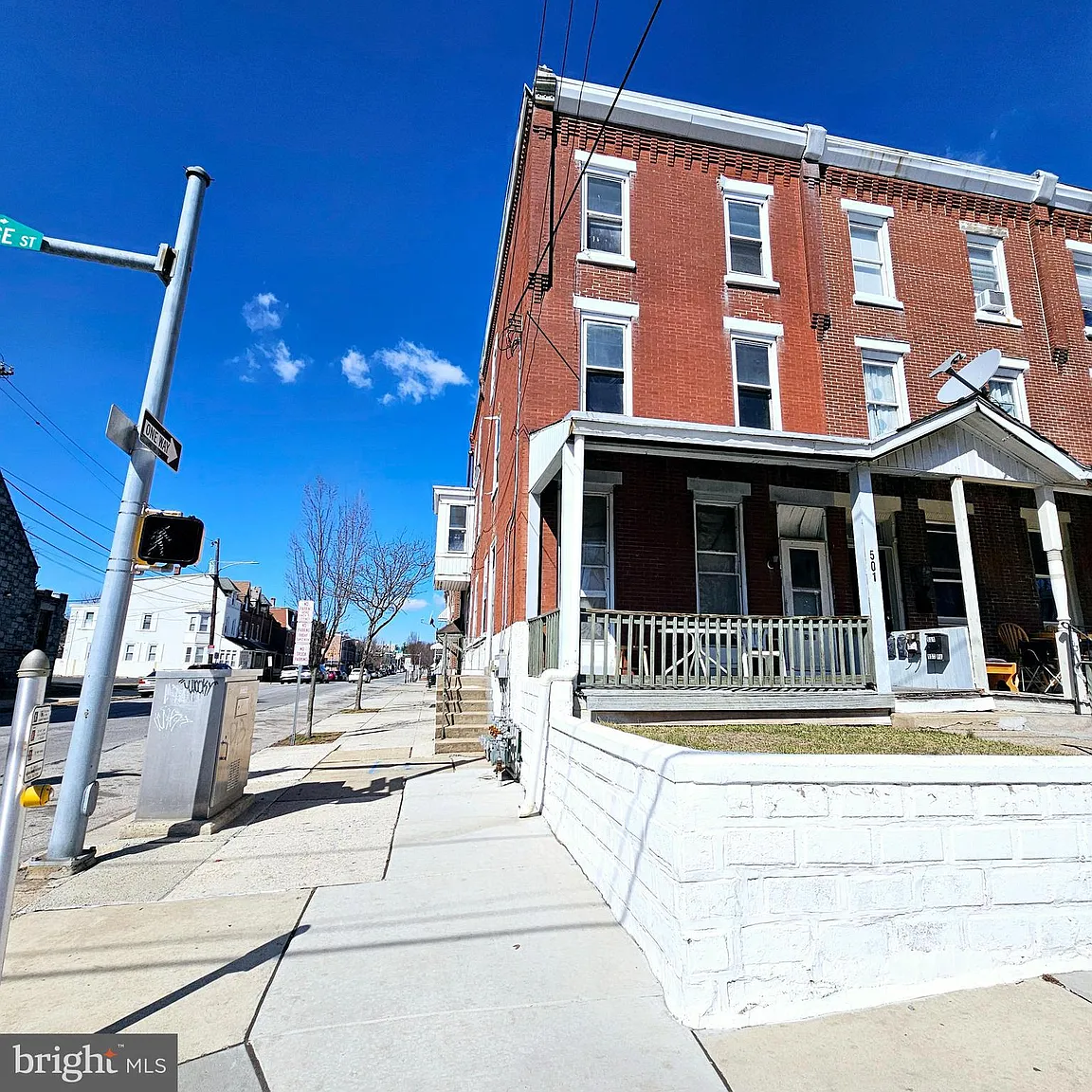 501 Stanbridge St photo 1