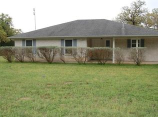 1146 County Road A, Lexington, TX 78947