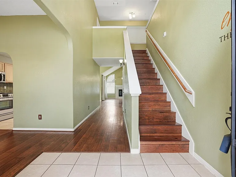 326 Wild Bird Dr — Photo 4