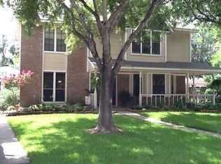 15423 Stonehill Dr, Houston, TX 77062