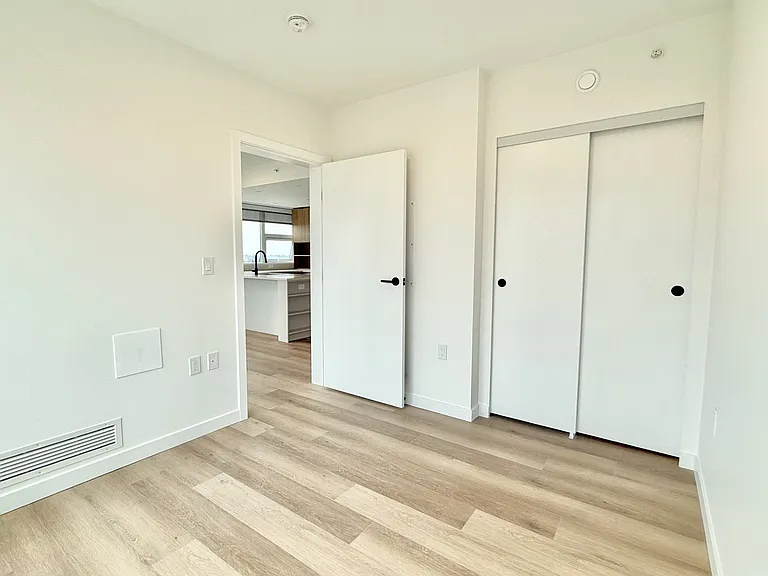 2488 Granville St — Photo 65