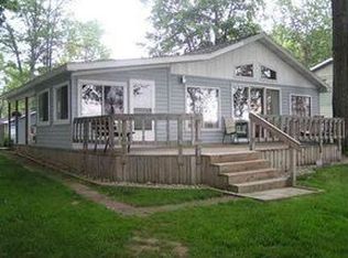 593 Rainbow Dr, East Tawas, MI 48730
