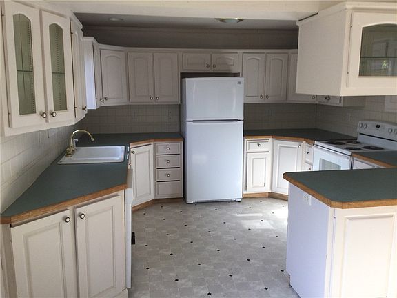 3rd image of 701 Oak Street #1&2