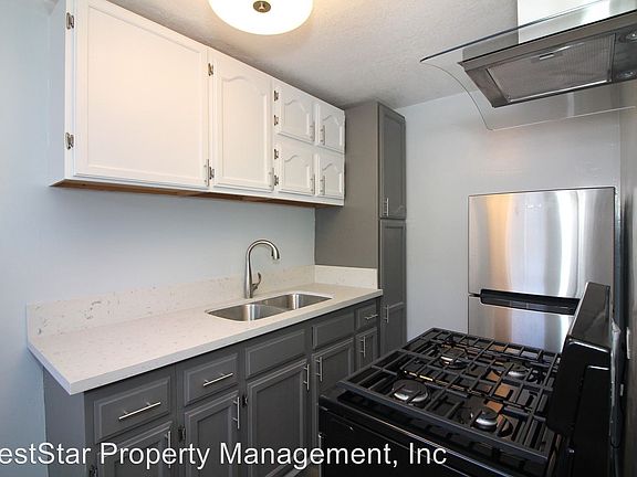 4th image of 345 E 20th St APT 4