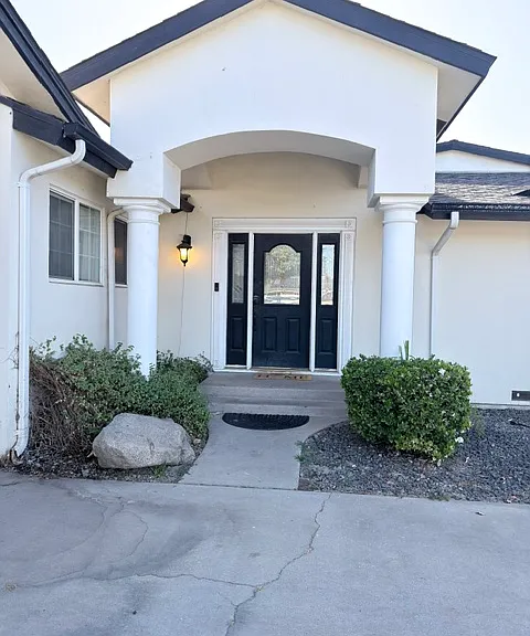 705 Orchard Ave — Photo 3