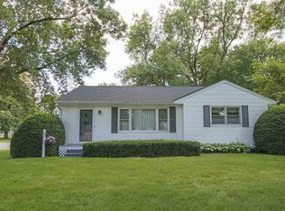 2117 Valley High Dr, Cedar Falls, IA 50613