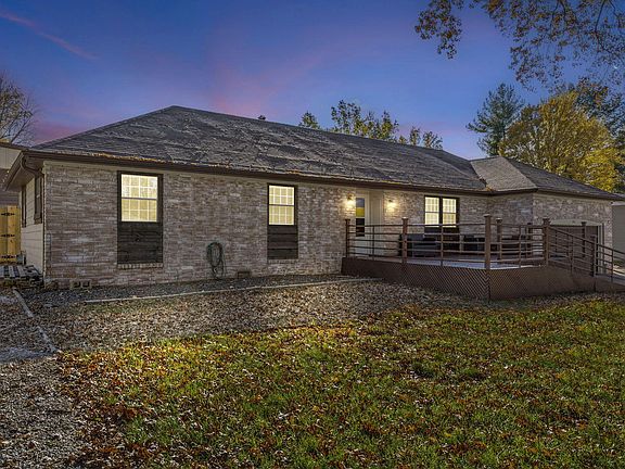 2nd image of 660 W Village Street