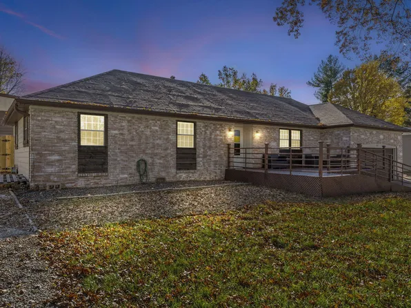 660 W Village Street, Springfield, MO 65807