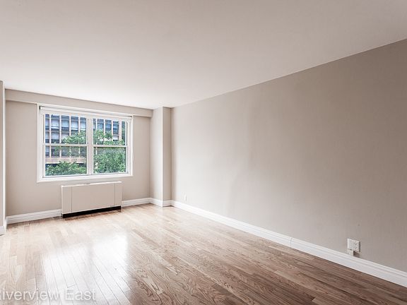 4th image of 251 E 32nd St #3E