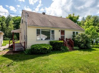 22 Cross Rd, Rochester, NH 03868
