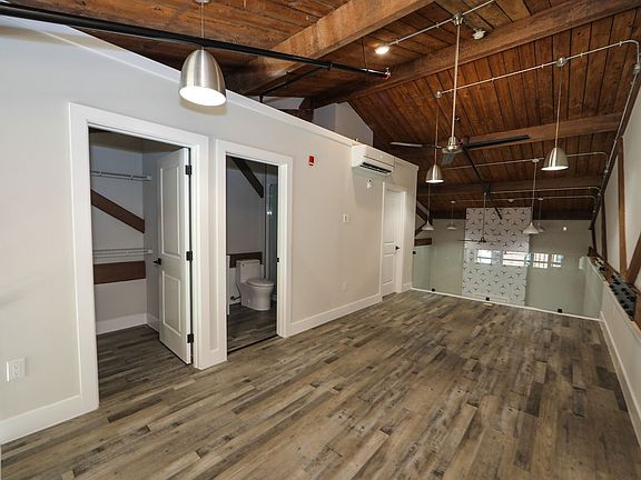 4th image of 1825 E Atlantic St #207