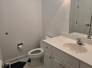 4349 Irvington Rd, Irvington, VA 22480