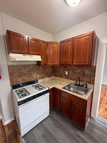 658 Sanford Ave #G Photo 1