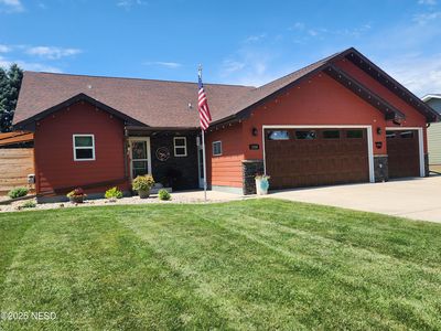 1255 S Lake Dr, Watertown, SD, 57201