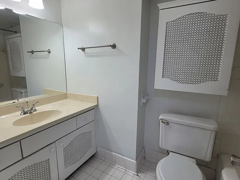 Woodward Park Apartments — Photo 46