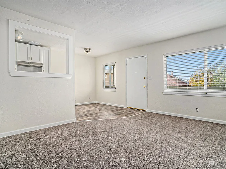 650 Alcatraz Ave #G — Photo 2