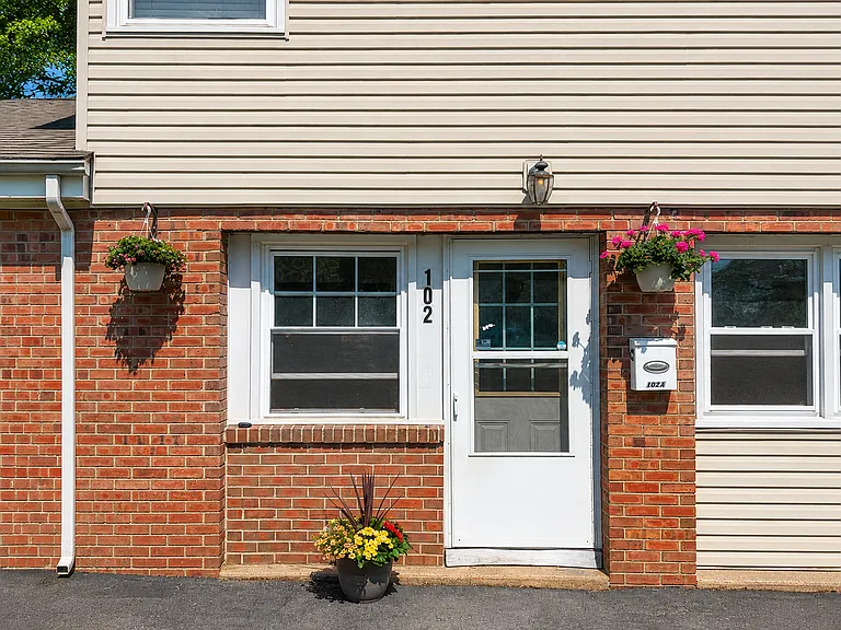 102 Spruce St #A — Photo 3