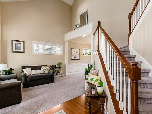 4th image of 6636 Dalmore Ln