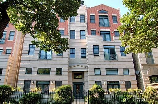 1st image of 854 W Buckingham Pl APT 3NE
