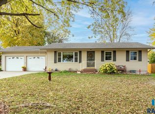 421 Johnson Ave, Baltic, SD 57003