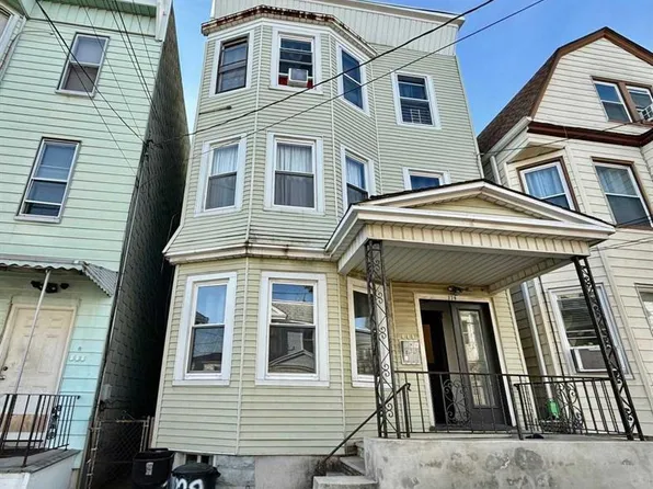 228 Patterson St, Harrison, NJ 07029