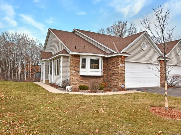 727 Crescent Curv, Saint Paul, MN 55127