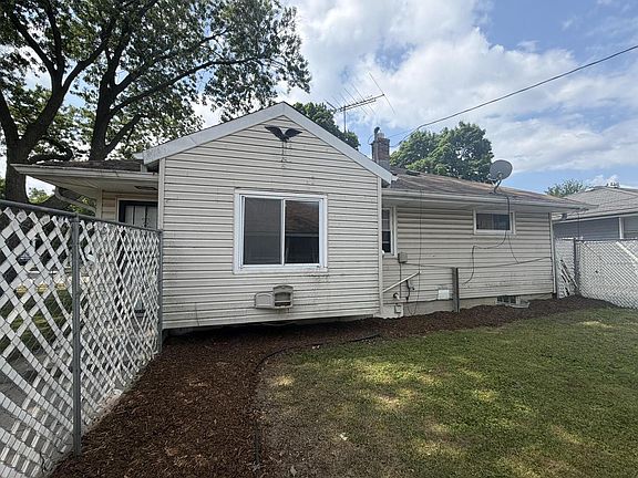 4th image of 6204 W Thurston AVENUE
